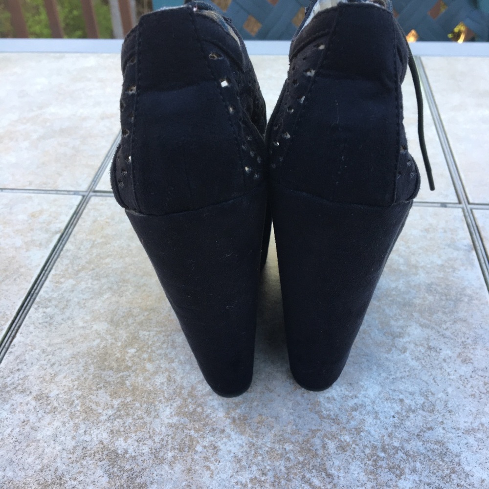 Charlotte Russe black shoes size 8 - Picture 5 of 8